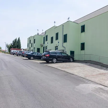 Danoa Ciovo Апартаменти